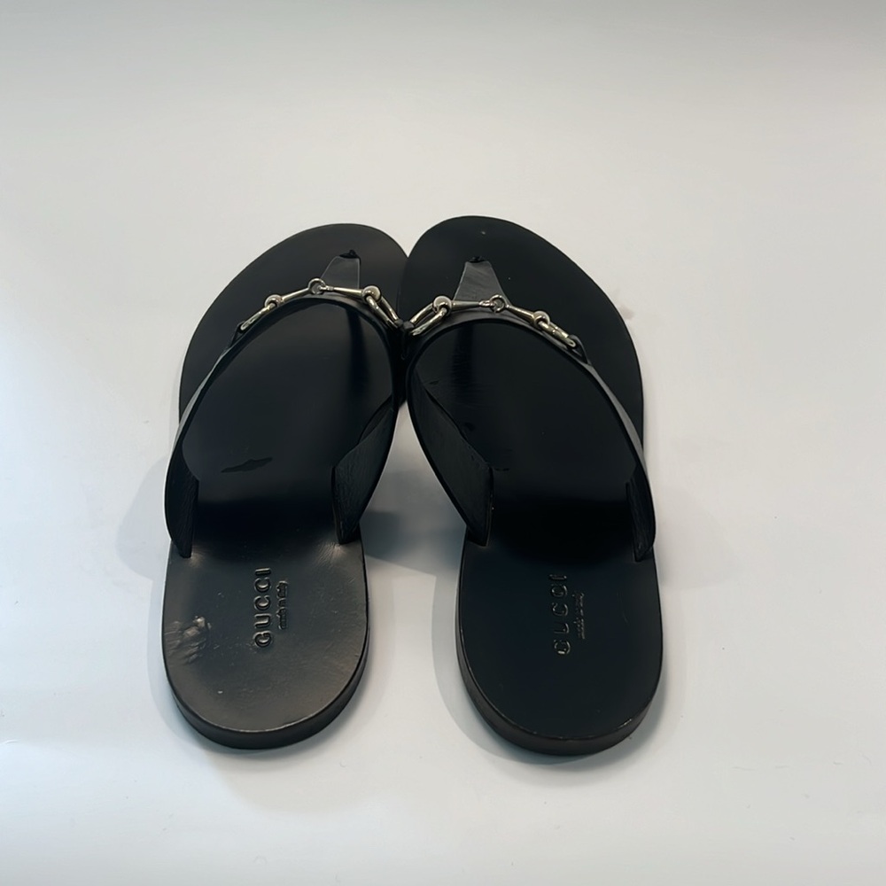 GUCCI silver horse-bit black thong sandals - Picture 3 of 4